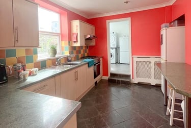 4 bed house, Alexandra Road, Mutley, Plymouth, PL47JT - Image 2
